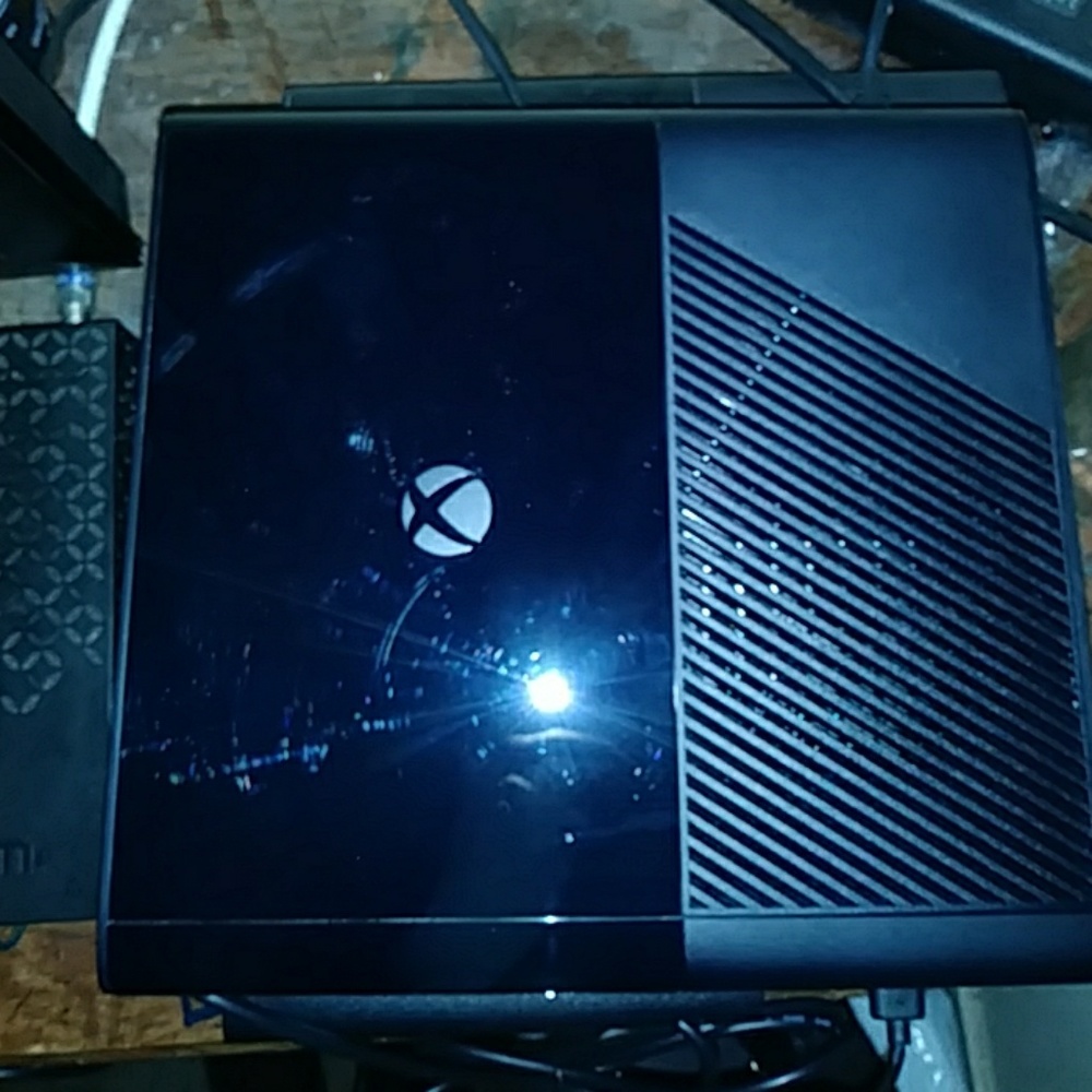 Xbox360 - Picture 2 of 3